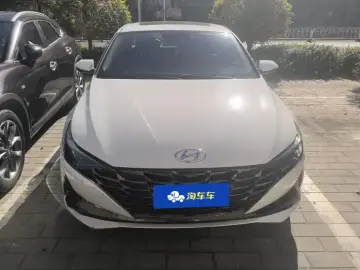 2022 Hyundai Elantra Plug-in Hybrid с пробегом 49 000 км