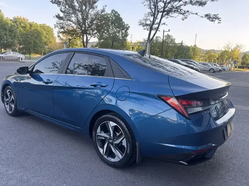 2021 Hyundai Elantra Plug-in Hybrid с пробегом 40 000 км