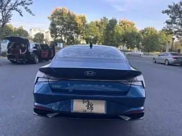 2021 Hyundai Elantra Plug-in Hybrid с пробегом 40 000 км