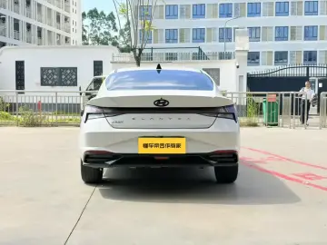 2021 Hyundai Elantra Plug-in Hybrid с пробегом 74 000 км