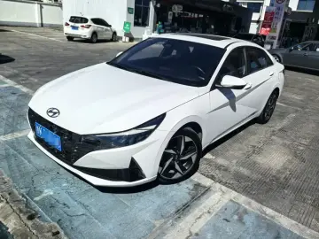 2021 Hyundai Elantra Plug-in Hybrid с пробегом 61 000 км