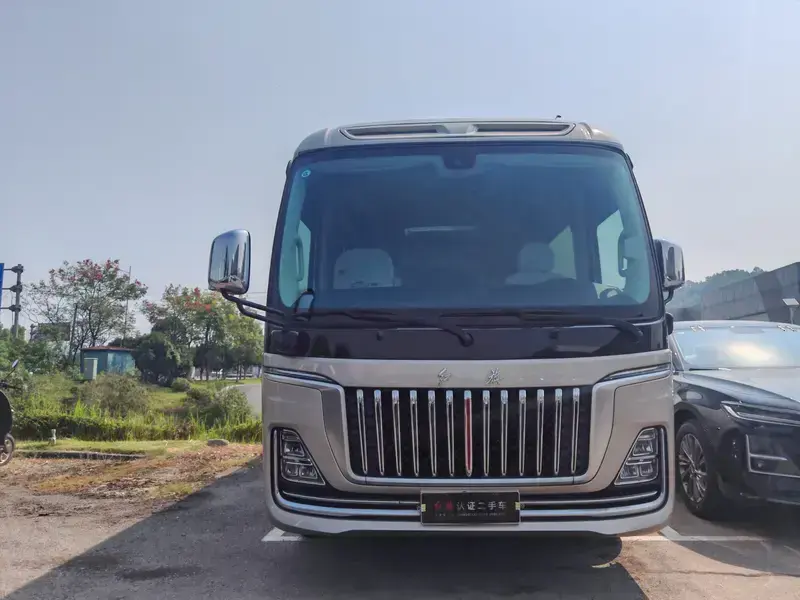 2024 Hongqi Guoyue с пробегом 9 000 км