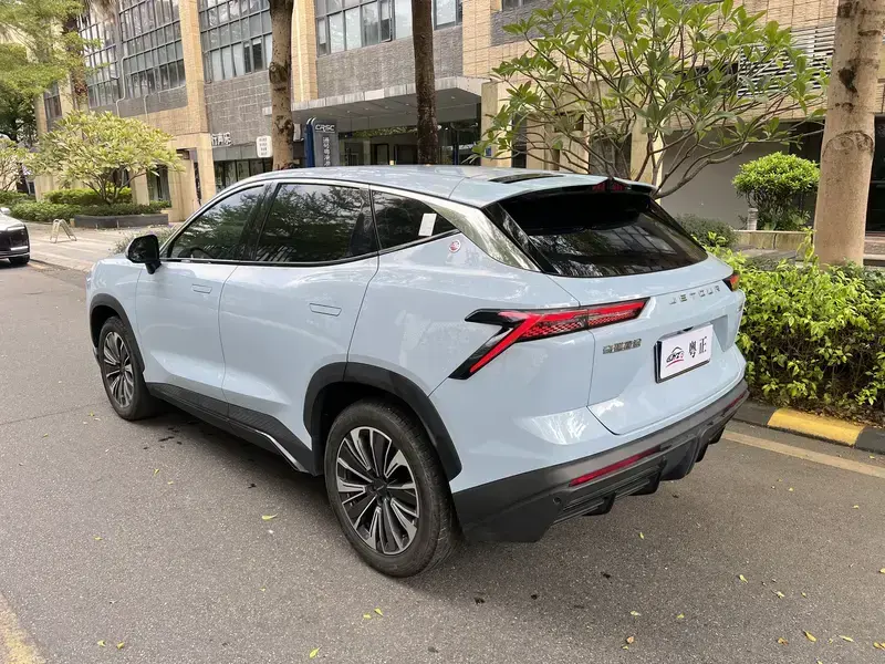 2022 JETOUR Dasheng i-DM с пробегом 52 000 км