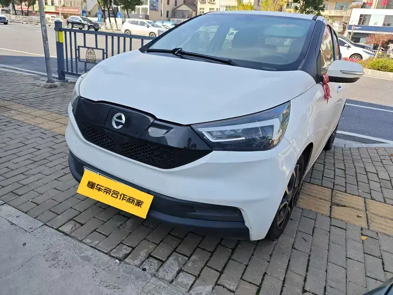 2022 JMC Yizhi EV3 с пробегом 75 000 км