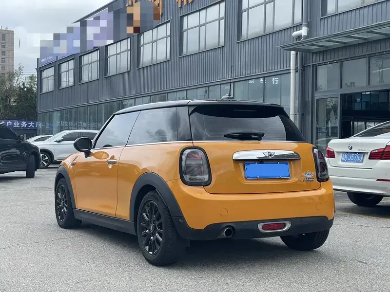 2014 Mini MINI с пробегом 112 000 км