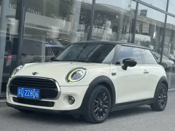 2019 Mini MINI с пробегом 48 000 км