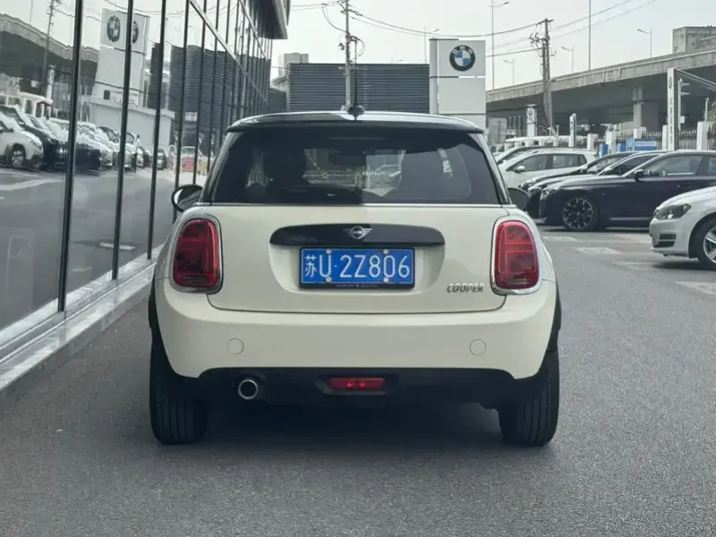 2019 Mini MINI с пробегом 48 000 км