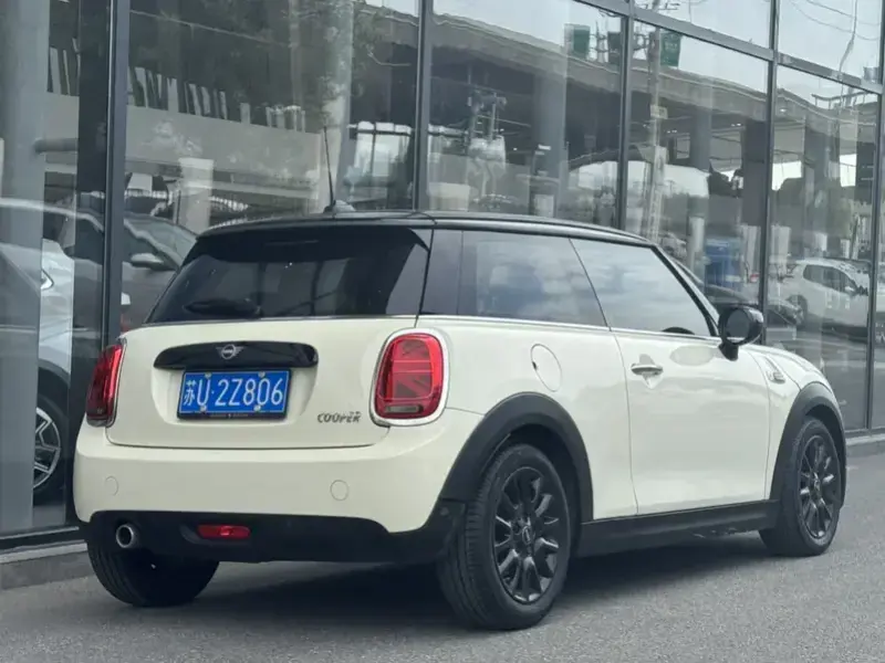 2019 Mini MINI с пробегом 48 000 км