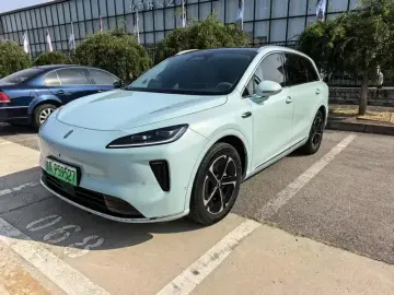 Stelato SUV