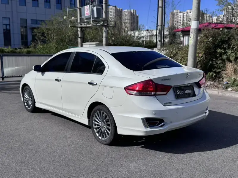 2015 Suzuki Alivio с пробегом 100 000 км