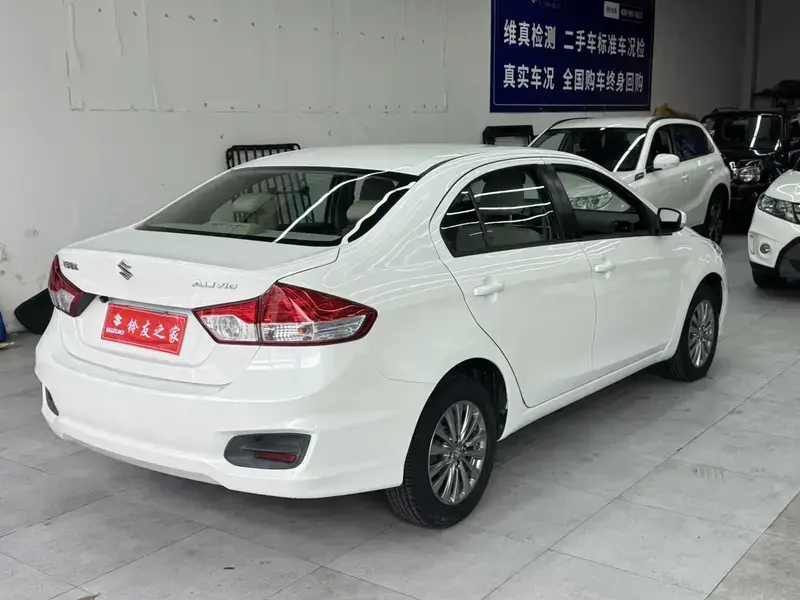 2015 Suzuki Alivio с пробегом 79 000 км
