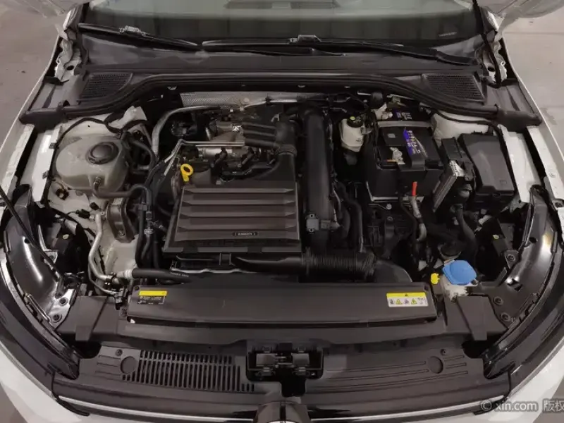 2021 Volkswagen Golf Electric с пробегом 72 100 км