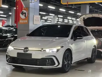 2023 Volkswagen Golf Electric с пробегом 39 000 км