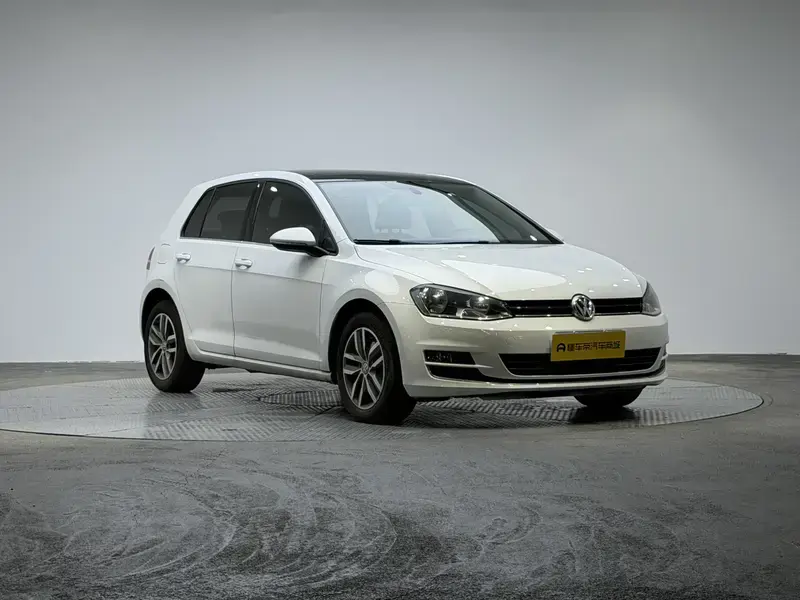 2016 Volkswagen Golf Electric с пробегом 88 100 км