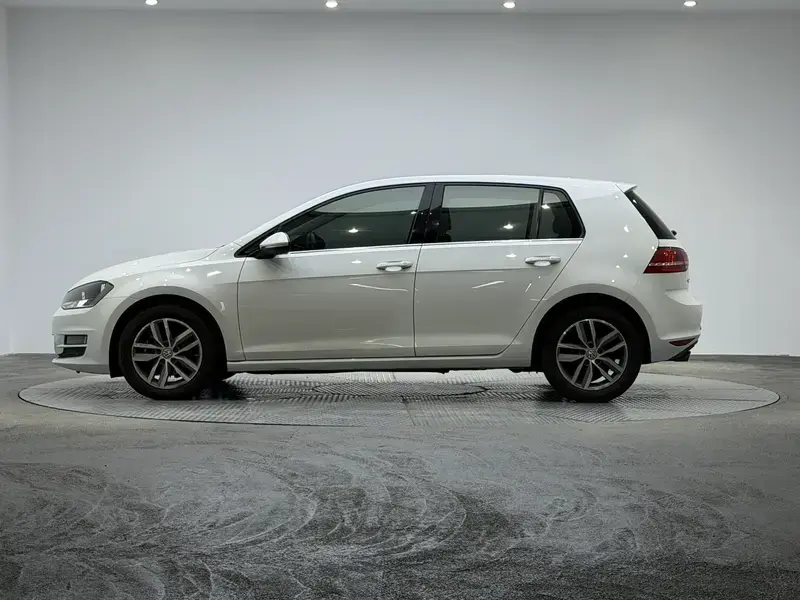 2016 Volkswagen Golf Electric с пробегом 88 100 км