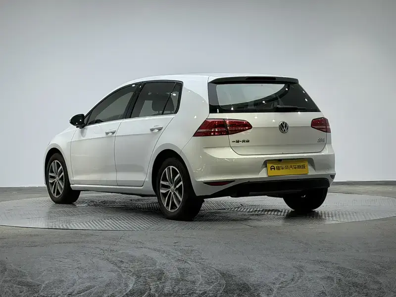 2016 Volkswagen Golf Electric с пробегом 88 100 км