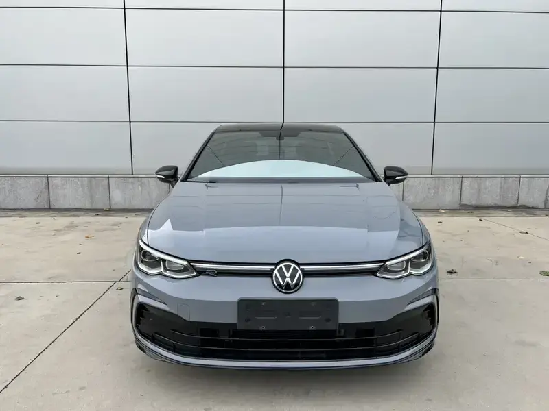 2023 Volkswagen Golf Electric с пробегом 19 000 км
