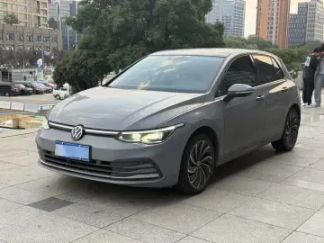 2021 Volkswagen Golf Electric с пробегом 26 000 км