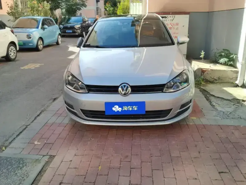 2015 Volkswagen Golf Electric с пробегом 80 000 км