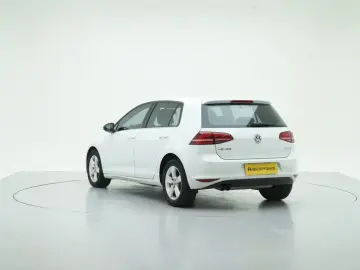 2017 Volkswagen Golf Electric с пробегом 105 900 км