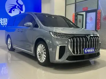 2022 Voyah Dreamer с пробегом 48 000 км