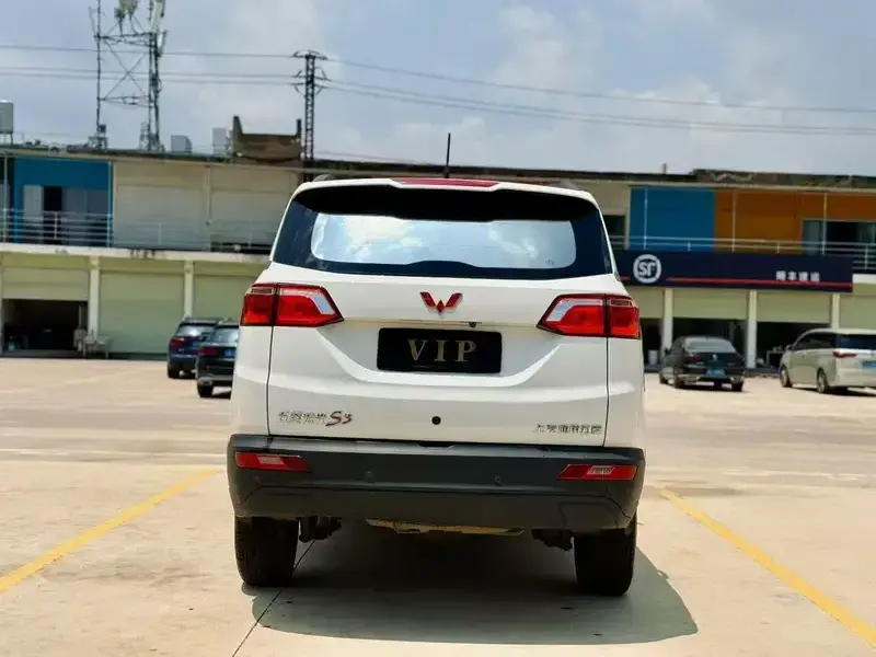 2018 Wuling Wuling Hongguang S3 с пробегом 56 000 км