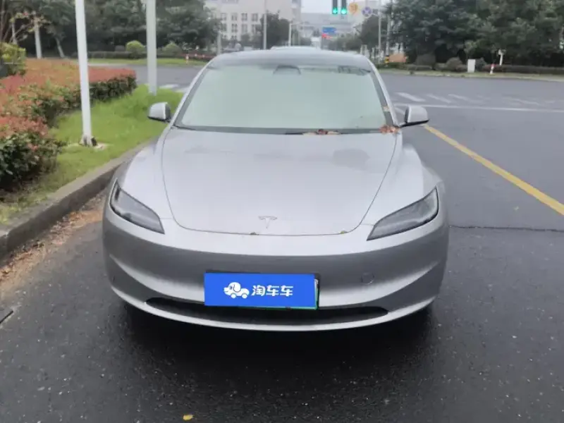 2023 Tesla Model 3 с пробегом 74 000 км