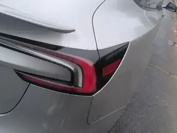 2023 Tesla Model 3 с пробегом 74 000 км