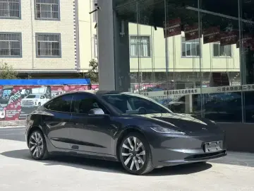 2023 Tesla Model 3 с пробегом 45 000 км