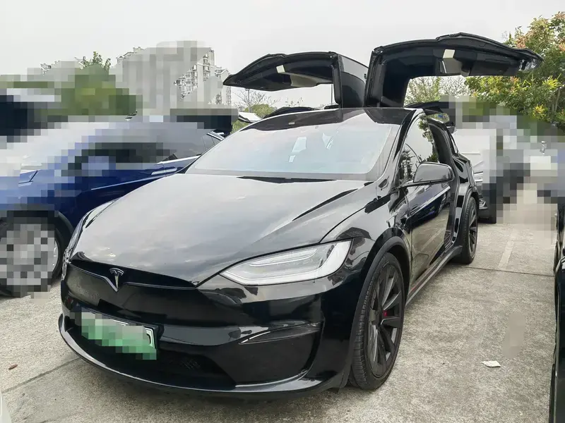 2023 Tesla Model X с пробегом 170 000 км