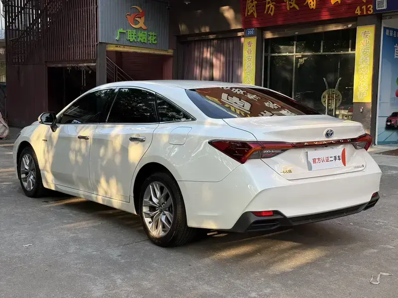 2019 Toyota Avalon с пробегом 91 000 км