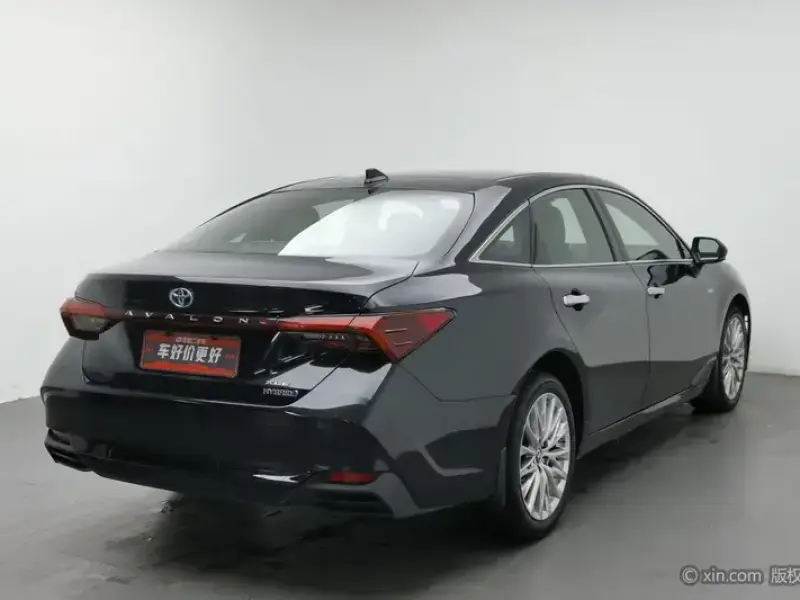 2023 Toyota Avalon с пробегом 40 400 км