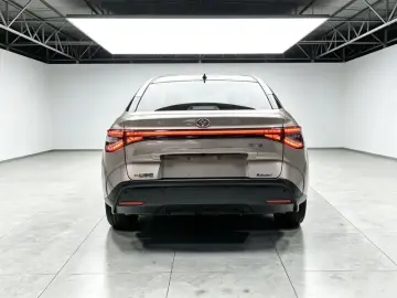 2023 Toyota bZ3 с пробегом 30 000 км