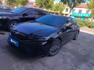 2024 Toyota Camry с пробегом 15 000 км