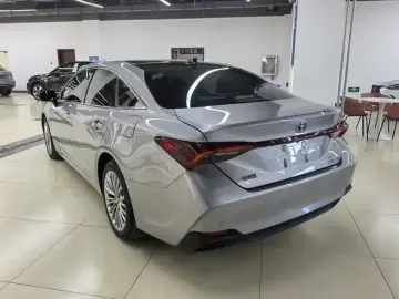 2022 Toyota Avalon с пробегом 96 000 км