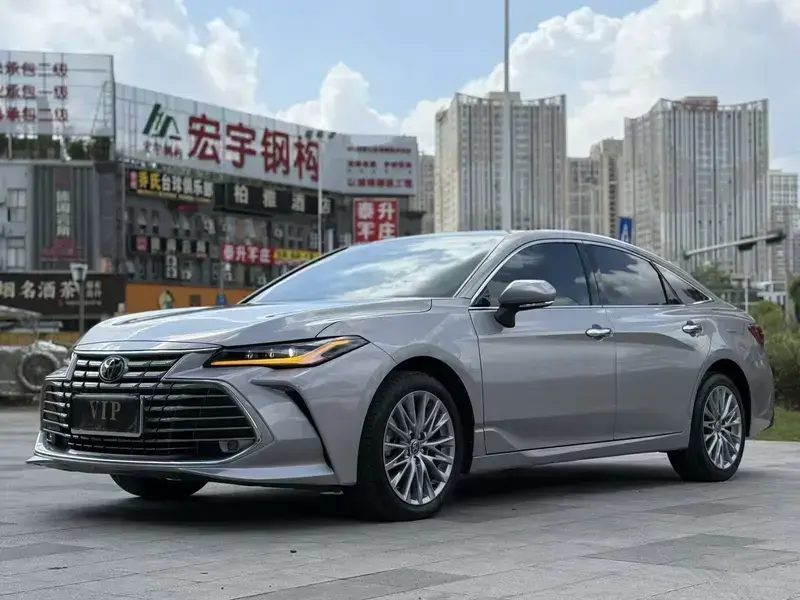 2024 Toyota Avalon с пробегом 12 900 км