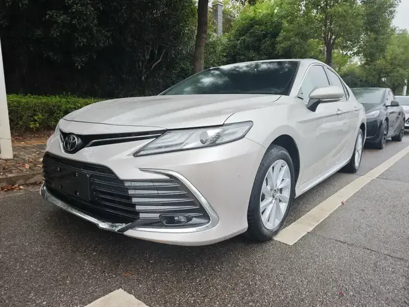 2023 Toyota Camry с пробегом 31 000 км