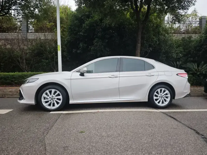 2023 Toyota Camry с пробегом 31 000 км
