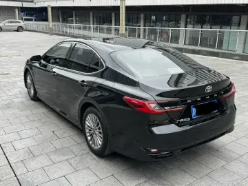 2024 Toyota Camry с пробегом 6 000 км