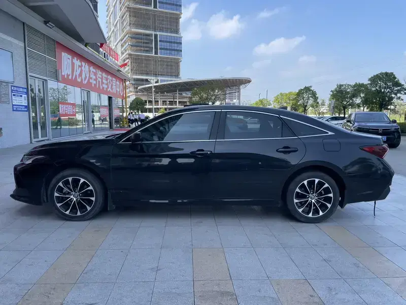 2023 Toyota Avalon с пробегом 45 500 км