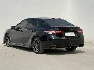 2023 Toyota Camry с пробегом 30 000 км