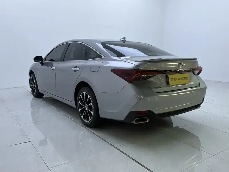 2023 Toyota Avalon с пробегом 47 800 км