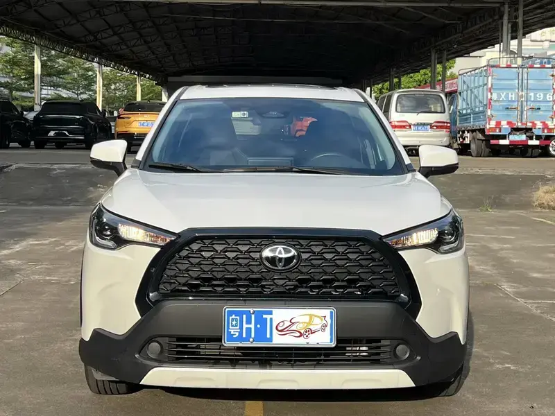 2024 Toyota Corolla Cross с пробегом 9 700 км