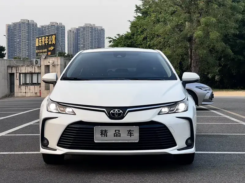 2024 Toyota Corolla с пробегом 20 000 км