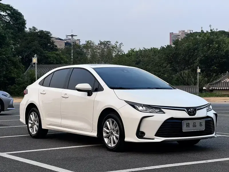 2024 Toyota Corolla с пробегом 20 000 км