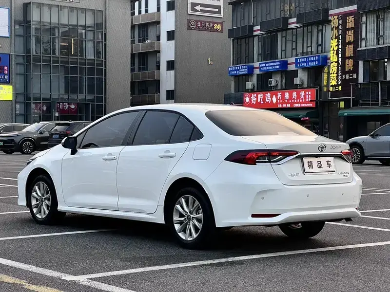 2024 Toyota Corolla с пробегом 20 000 км