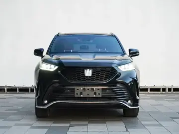 2021 Toyota Crown Kluger с пробегом 28 000 км