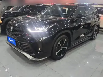Toyota Crown Kluger
