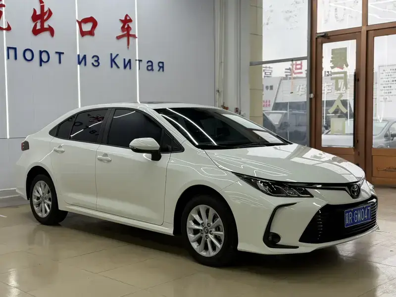 2021 Toyota Corolla с пробегом 14 800 км