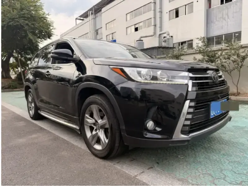 2021 Toyota Highlander с пробегом 90 000 км